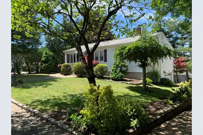 9 Pleasant Avenue, North Providence, RI 02911 - Photo 2