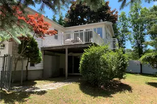 9 Pleasant Ave, North Providence, RI 02911 - Photo 8