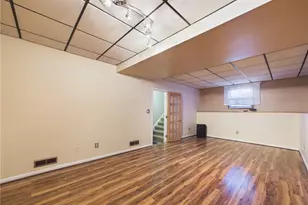 112 Longmeadow Ave, Warwick, RI 02889 - Photo 28