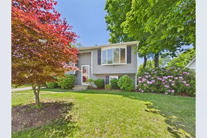 112 Longmeadow Avenue, Warwick, RI 02889 - Photo 2