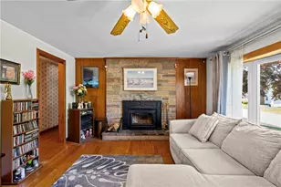 105 Walmer Ave, East Providence, RI 02914 - Photo 4