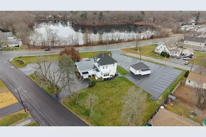 982 Warwick Avenue, Warwick, RI 02888 - Photo 8