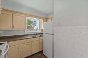 9 Gardner Ave, Cranston, RI 02910 - Photo 6