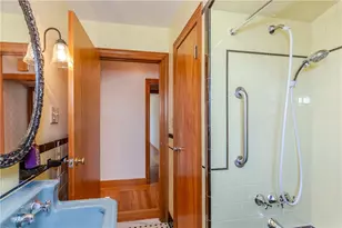 105 Borden Ave, Johnston, RI 02919 - Photo 24