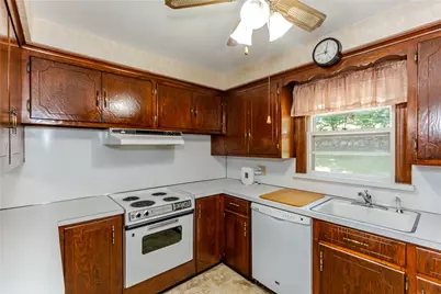 105 Borden Avenue, Johnston, RI 02919 - Photo 16