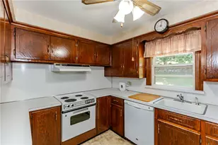 105 Borden Ave, Johnston, RI 02919 - Photo 16