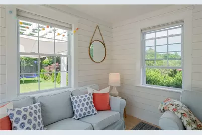 122 Ruggles Avenue, Newport, RI 02840 - Photo 14