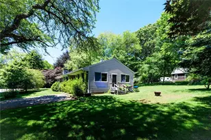 26 Fort Ninigret Rd, Charlestown, RI 02813 - Photo 30