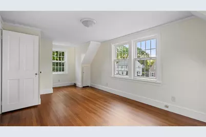 20 Bowen Street, East Providence, RI 02916 - Photo 12