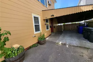 127 Sherman St, Pawtucket, RI 02860 - Photo 2