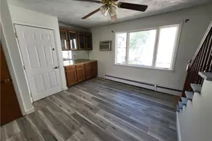 127 Sherman St, Pawtucket, RI 02860 - Photo 6