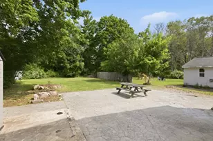 82 Wells St, Westerly, RI 02891 - Photo 4