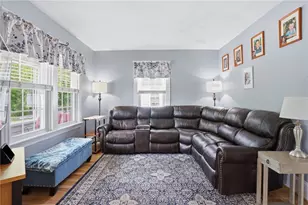 31 Cecile St, Lincoln, RI 02865 - Photo 10