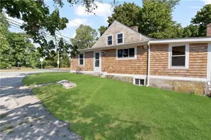 2930 Main Rd, Tiverton, RI 02840 - Photo 20