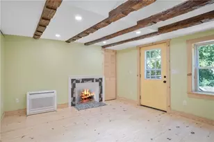 2930 Main Rd, Tiverton, RI 02840 - Photo 8
