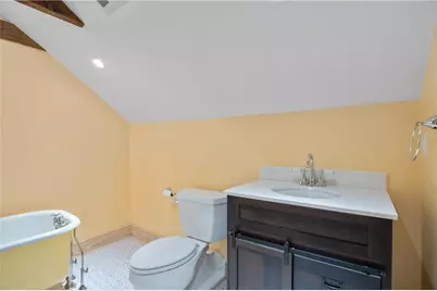 2930 Main Road, Tiverton, RI 02840 - Photo 18