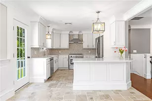 4 Shore Rd, Westerly, RI 02891 - Photo 16