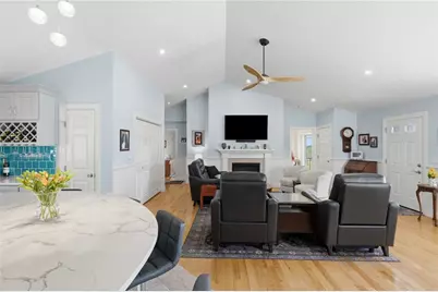 66 Mare Terrace, Portsmouth, RI 02871 - Photo 8