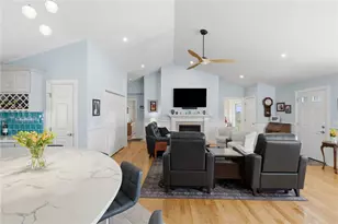 66 Mare Terrace, Portsmouth, RI 02871 - Photo 8