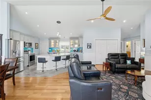 66 Mare Terrace, Portsmouth, RI 02871 - Photo 4