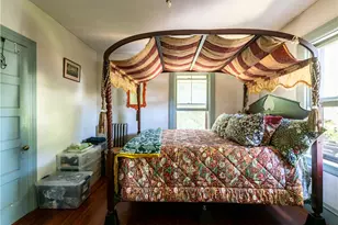 12 Manton St, Warwick, RI 02818 - Photo 16