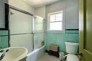 12 Manton St, Warwick, RI 02818 - Photo 20