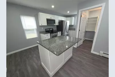 32 Gooding Street, Pawtucket, RI 02860 - Photo 14