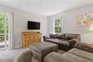 8 Susan Cir, South Kingstown, RI 02879 - Photo 6