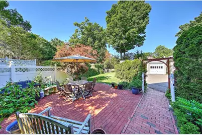 20 Grotto Avenue, Providence, RI 02906 - Photo 48