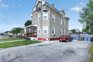 142 Richard St, Cranston, RI 02910 - Photo 4