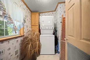 59 Robin Dr, Tiverton, RI 02878 - Photo 8