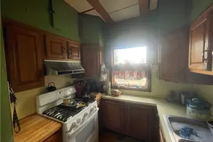 82 Jefferson Ave, Pawtucket, RI 02860 - Photo 14