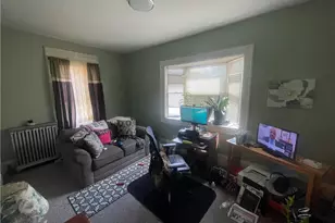 82 Jefferson Ave, Pawtucket, RI 02860 - Photo 10