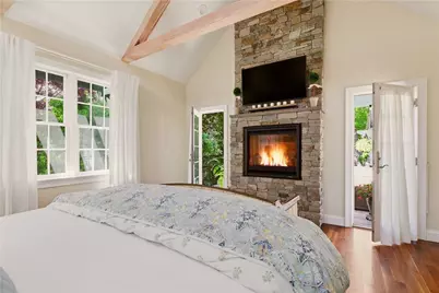82 Clinton Avenue, Jamestown, RI 02835 - Photo 20