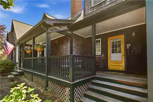82 Clinton Ave, Jamestown, RI 02835 - Photo 4
