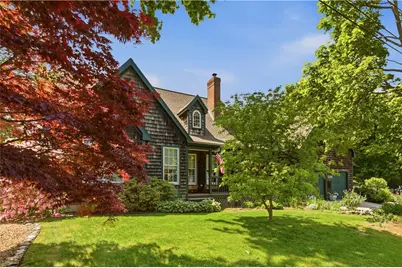 82 Clinton Avenue, Jamestown, RI 02835 - Photo 2