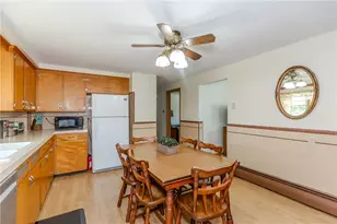 39 Fairview Ave, East Providence, RI 02914 - Photo 10