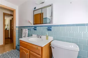 39 Fairview Ave, East Providence, RI 02914 - Photo 16