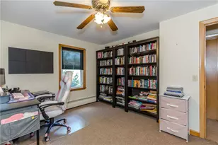 39 Fairview Ave, East Providence, RI 02914 - Photo 24