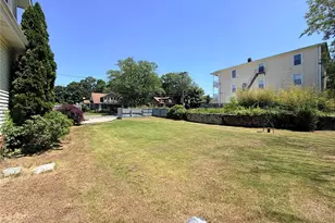 398 Great Rd, Lincoln, RI 02865 - Photo 34