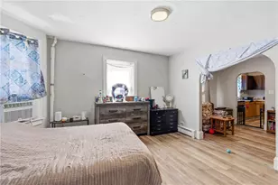 453 Central Ave, Pawtucket, RI 02861 - Photo 8