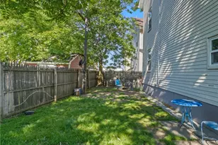 453 Central Ave, Pawtucket, RI 02861 - Photo 32