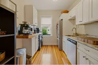 244 Camp Street #1, Providence, RI 02906 - Photo 12