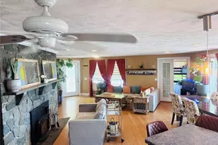 213 Seaside Dr, Jamestown, RI 02835 - Photo 4