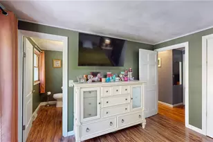 17 Tell St, Warwick, RI 02889 - Photo 6