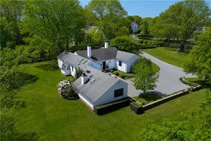 18 Ledge Rd, Newport, RI 02840 - Photo 1
