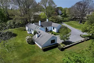 18 Ledge Rd, Newport, RI 02840 - Photo 1