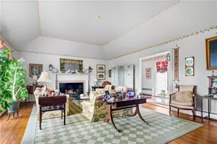 18 Ledge Rd, Newport, RI 02840 - Photo 10