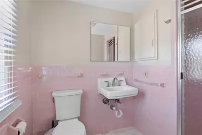 26 Red Cross Avenue, Newport, RI 02840 - Photo 18