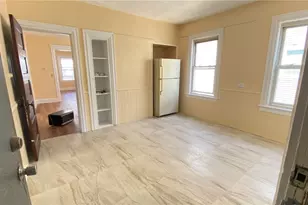38 Atlantic Ave, Providence, RI 02907 - Photo 4